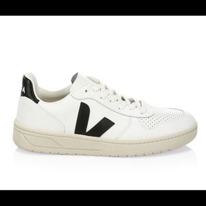 Veja V10 Sneakers size 7
